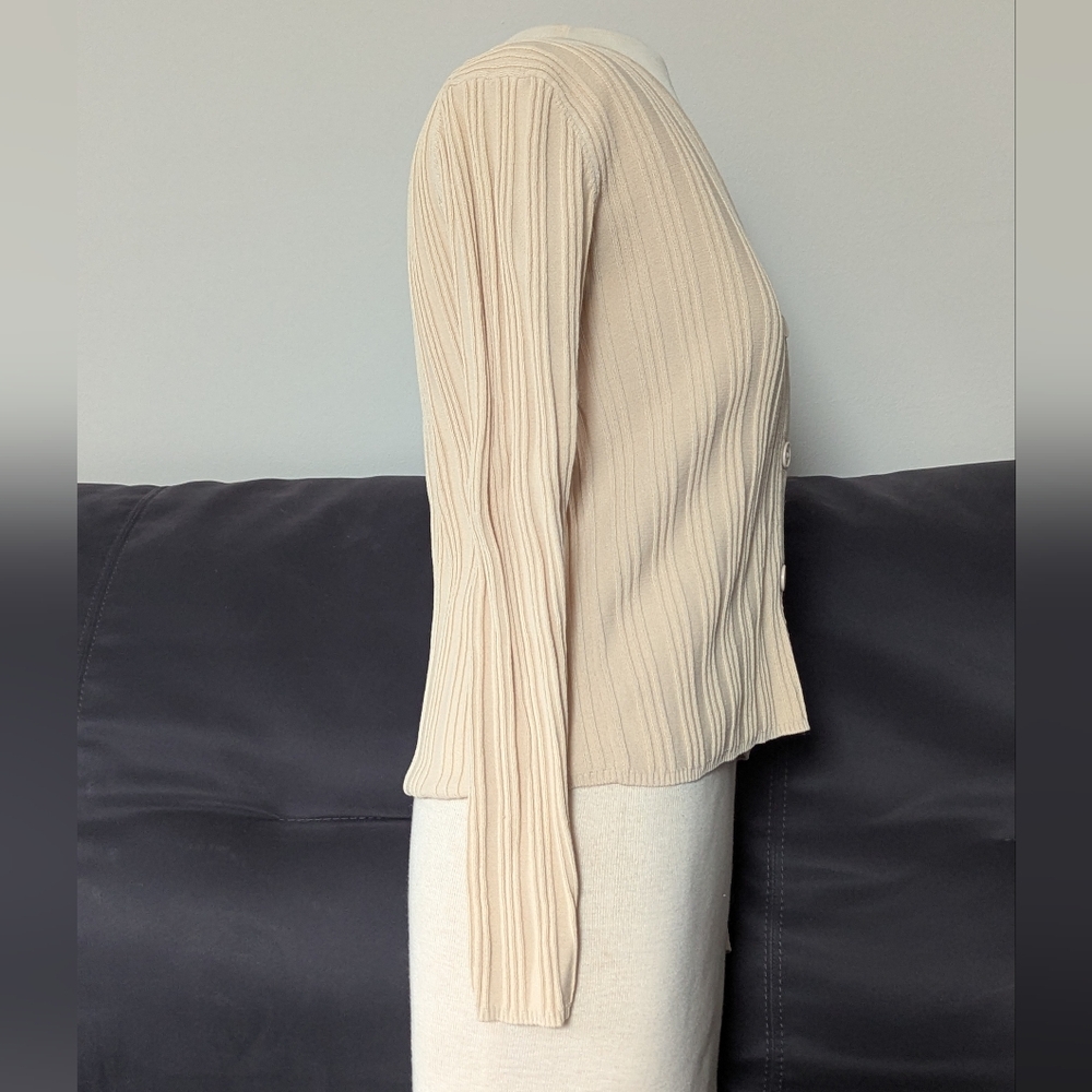 Philosophy Ribbed Button Up Cardigan - Picture 4 of 12
